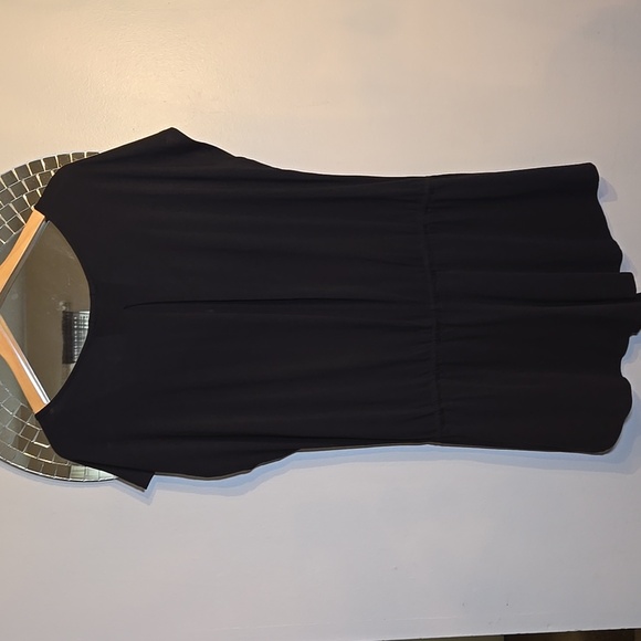 Theory Peru Pima Cotton Model Shortsleeved Zipper Front Drawstring Waist Rompa - Picture 7 of 14